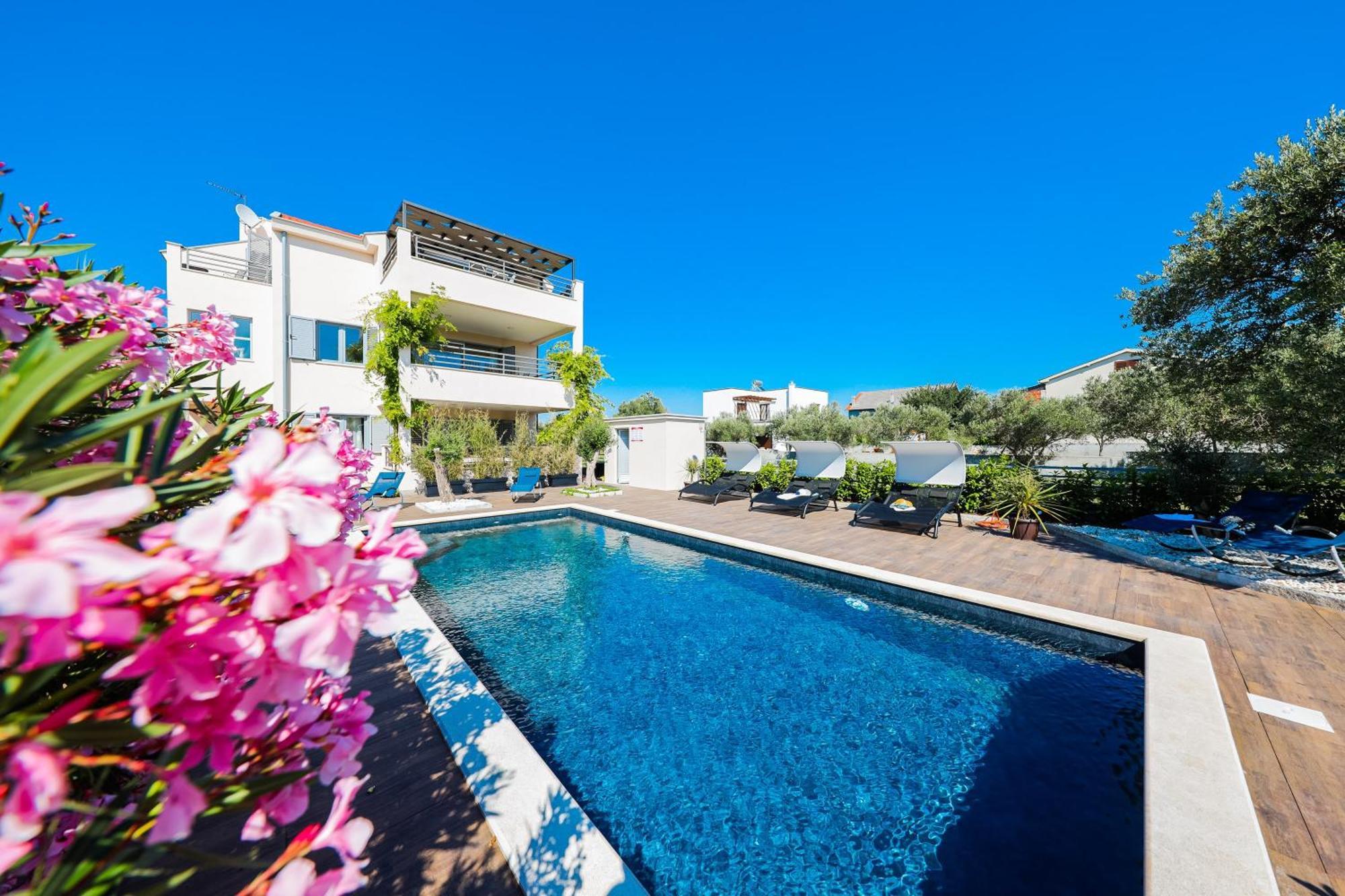Villa Olive Garden ซูโกชัน ภายนอก รูปภาพ