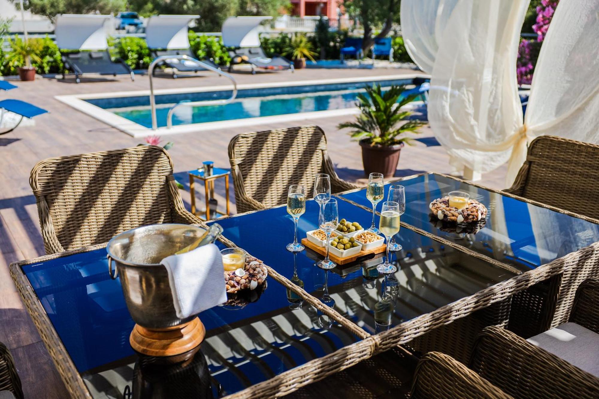 Villa Olive Garden ซูโกชัน ภายนอก รูปภาพ