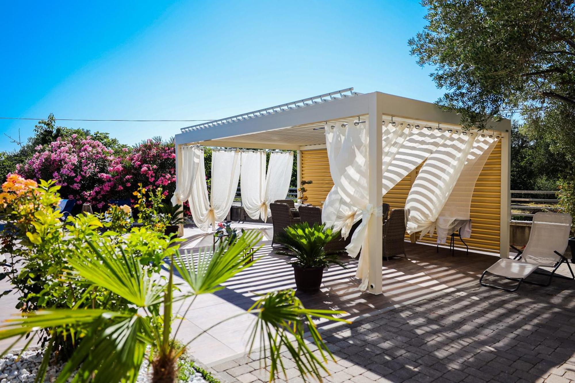 Villa Olive Garden ซูโกชัน ภายนอก รูปภาพ